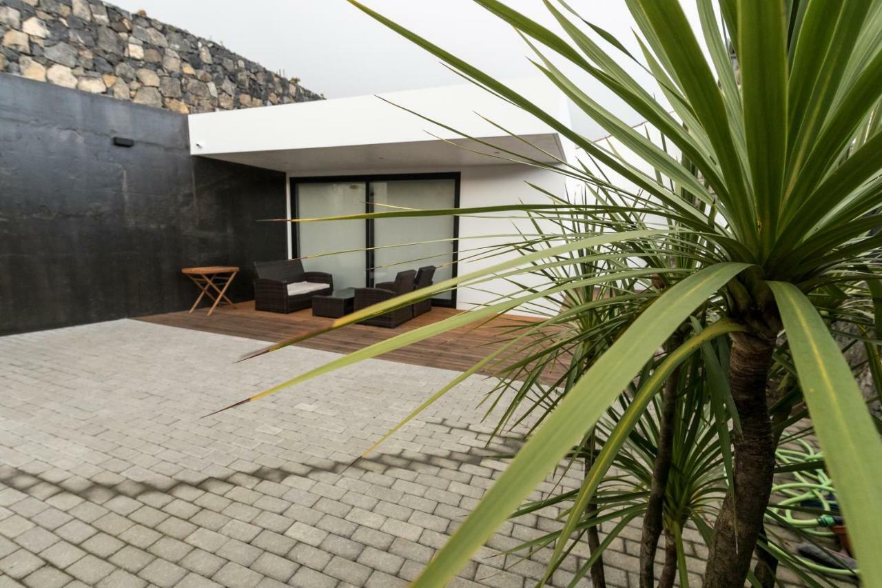 Azaleas Guest House Ribeira Cha Exterior foto
