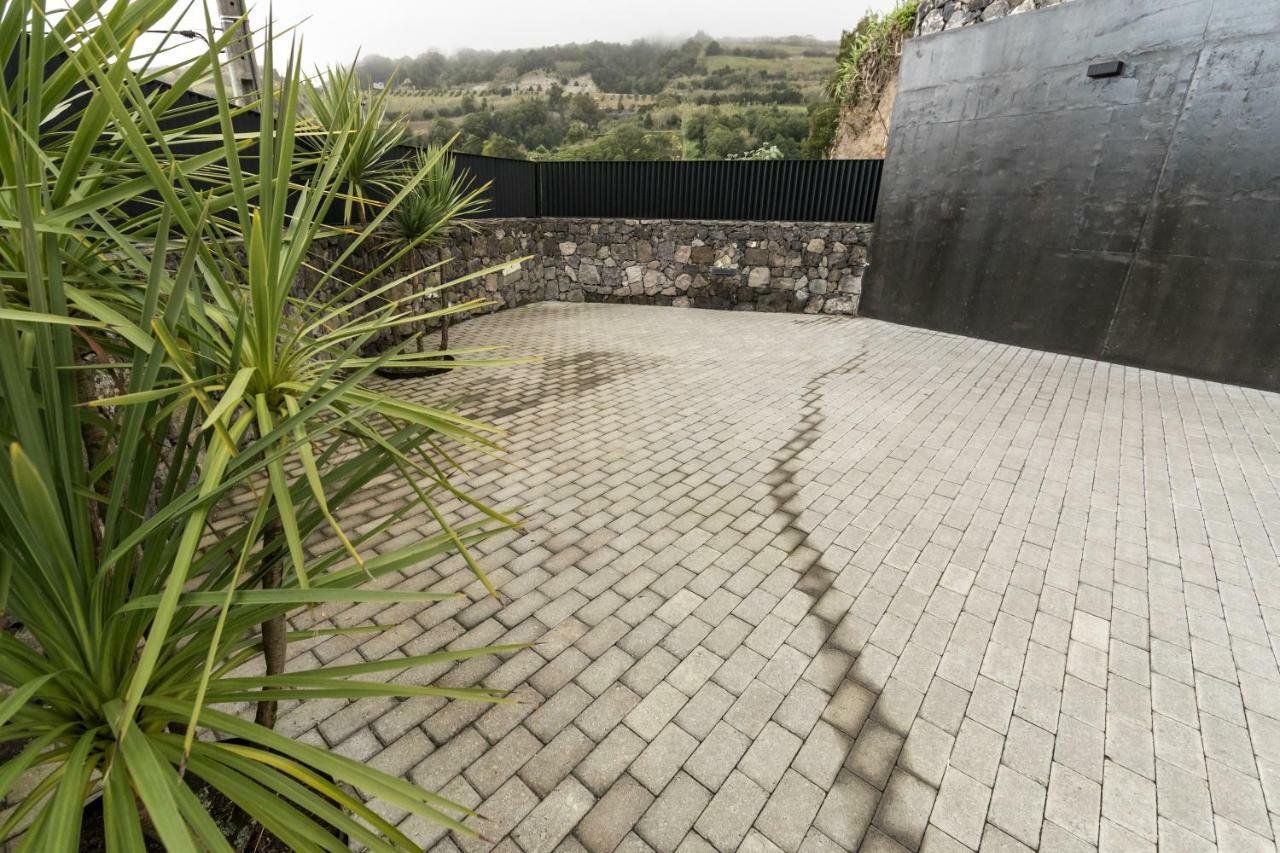 Azaleas Guest House Ribeira Cha Exterior foto