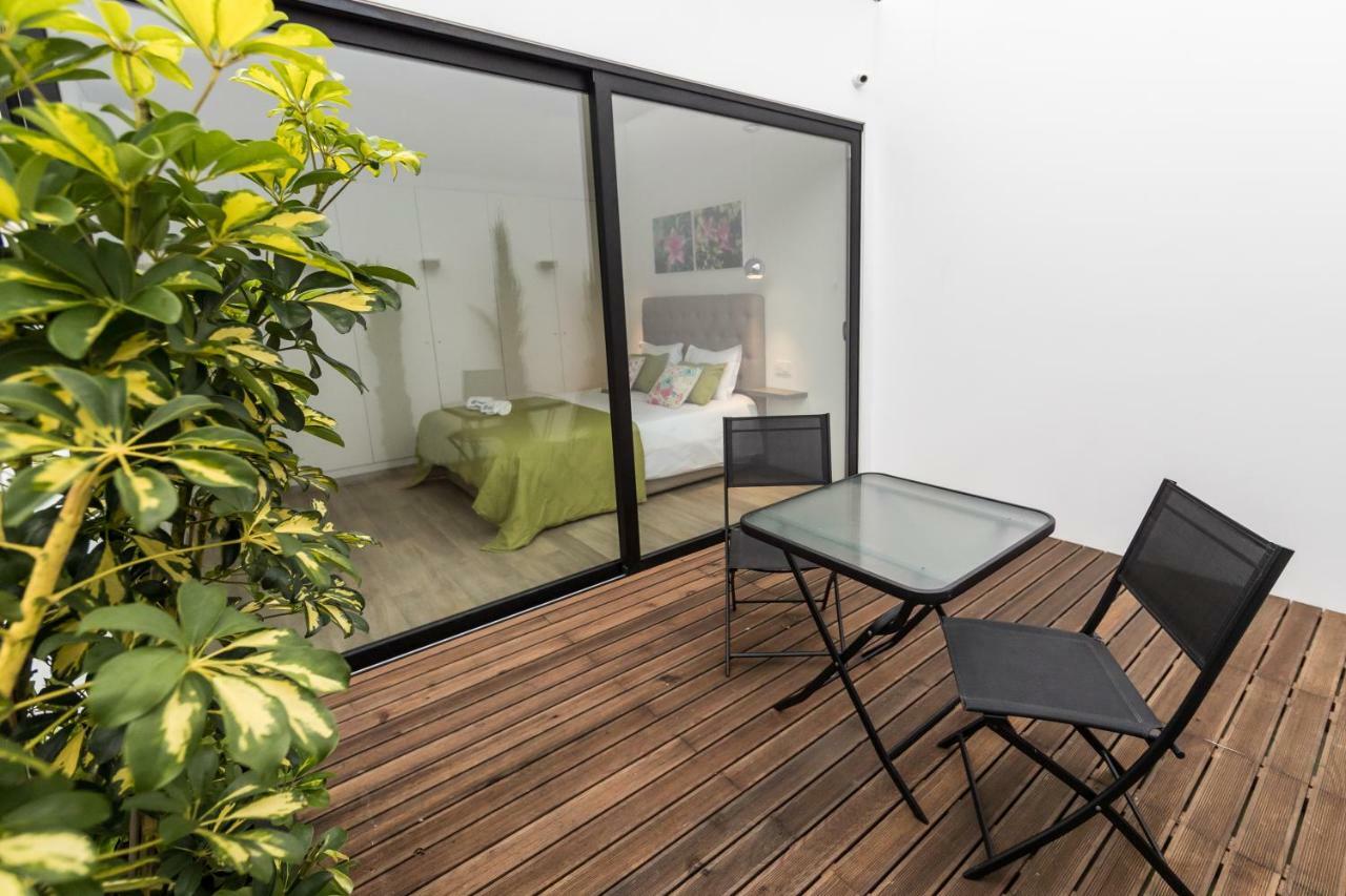 Azaleas Guest House Ribeira Cha Exterior foto